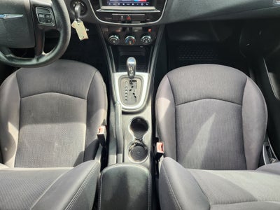2014 Chrysler 200 LX