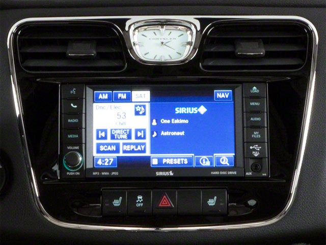 2013 Chrysler 200 Touring