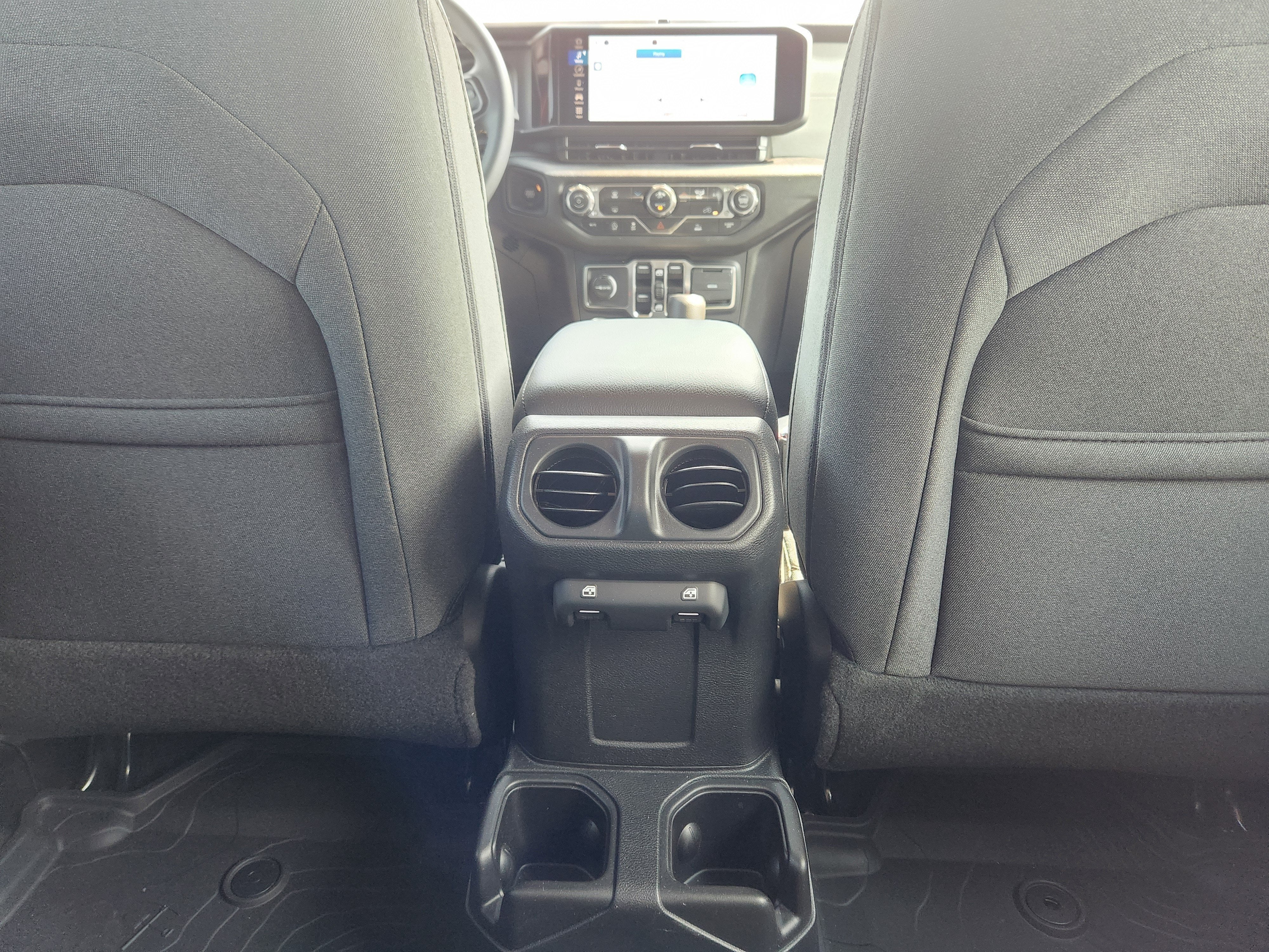 2024 Jeep Wrangler 4-Door Willys 4x4