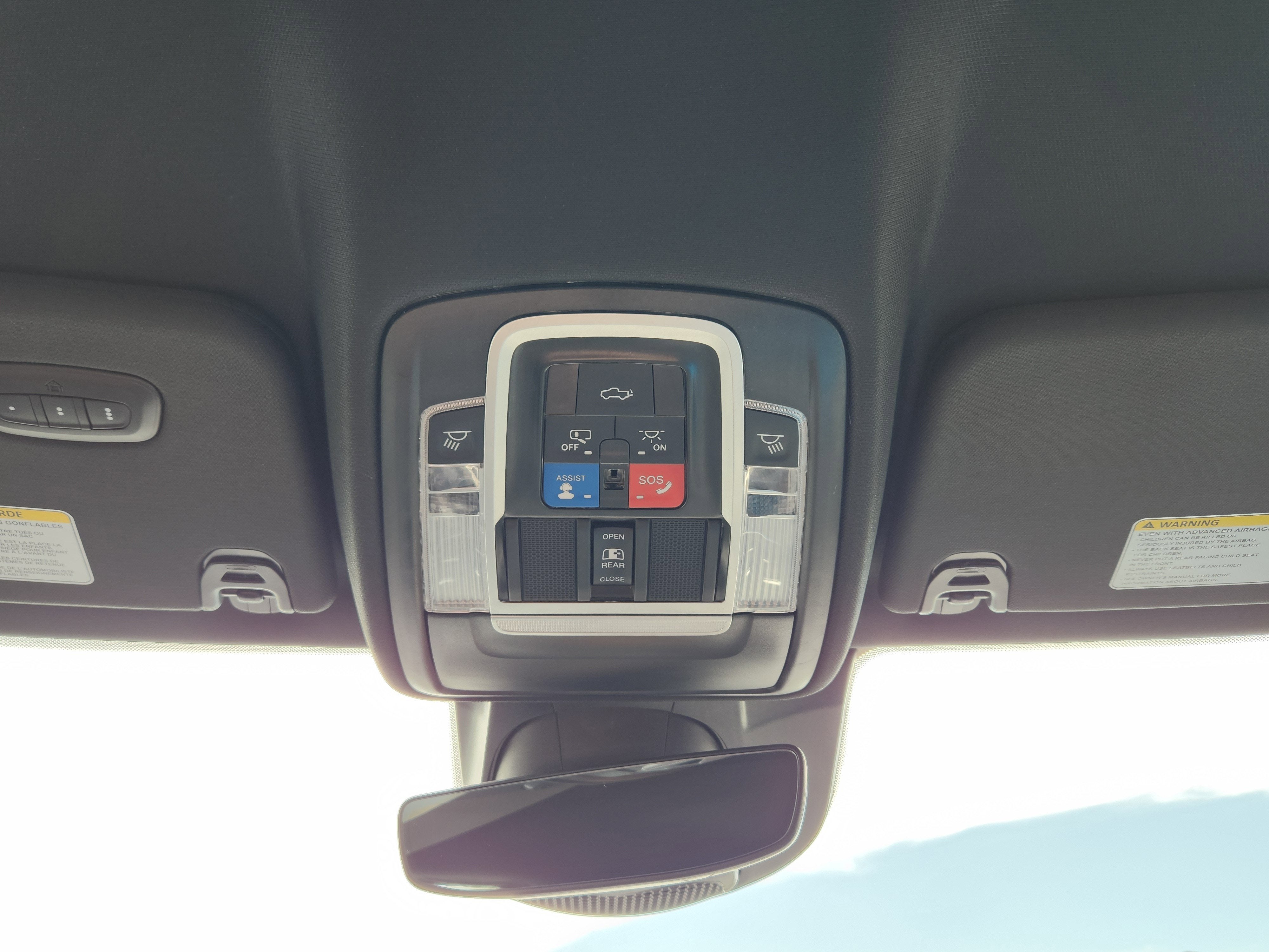 2023 RAM 1500 Laramie Crew Cab 4x4 5'7" Box