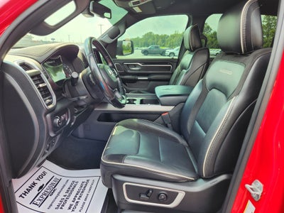 2020 RAM 1500 Laramie Crew Cab 4x4 5'7" Box