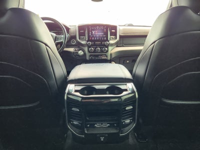 2020 RAM 1500 Laramie Crew Cab 4x4 5'7" Box