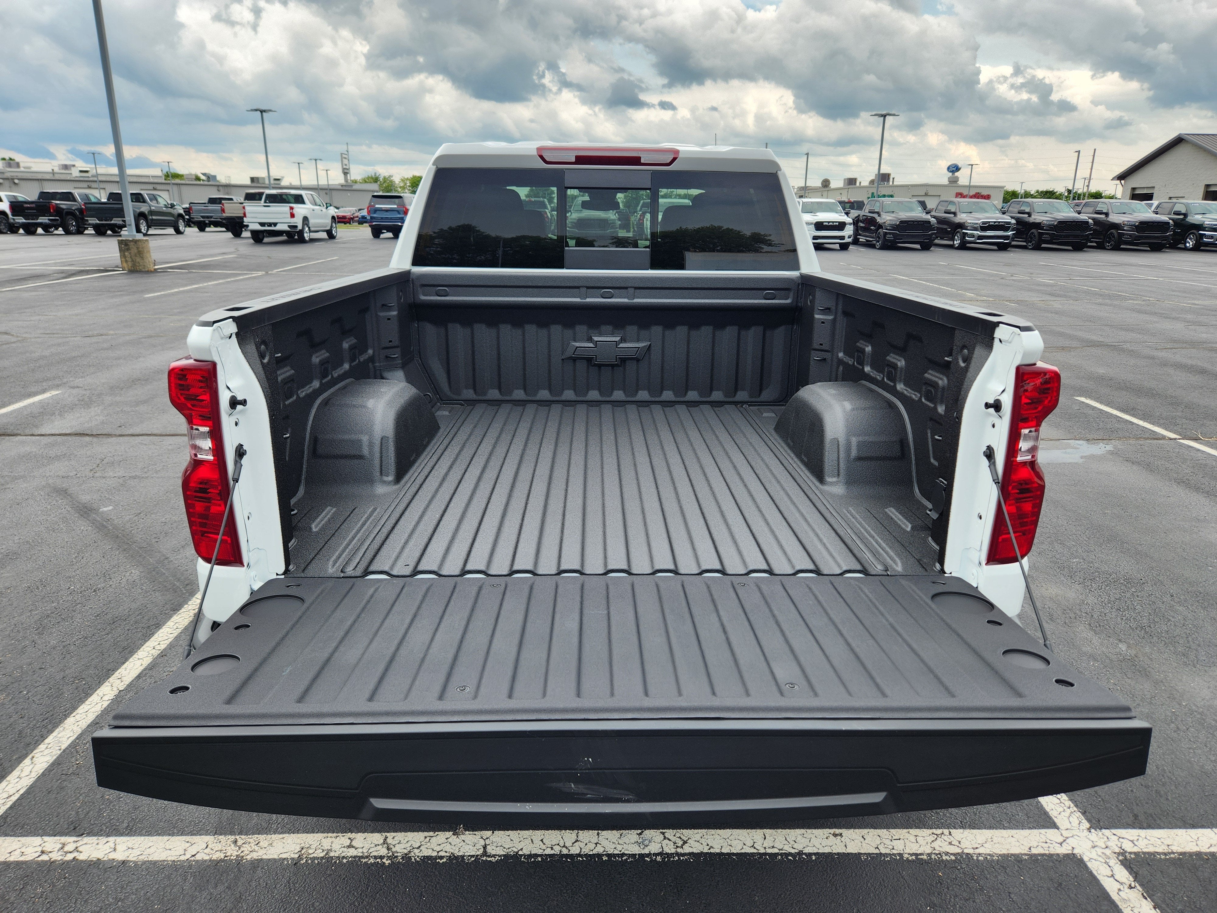 2026 Chevrolet Silverado 1500 LT - Photo 7