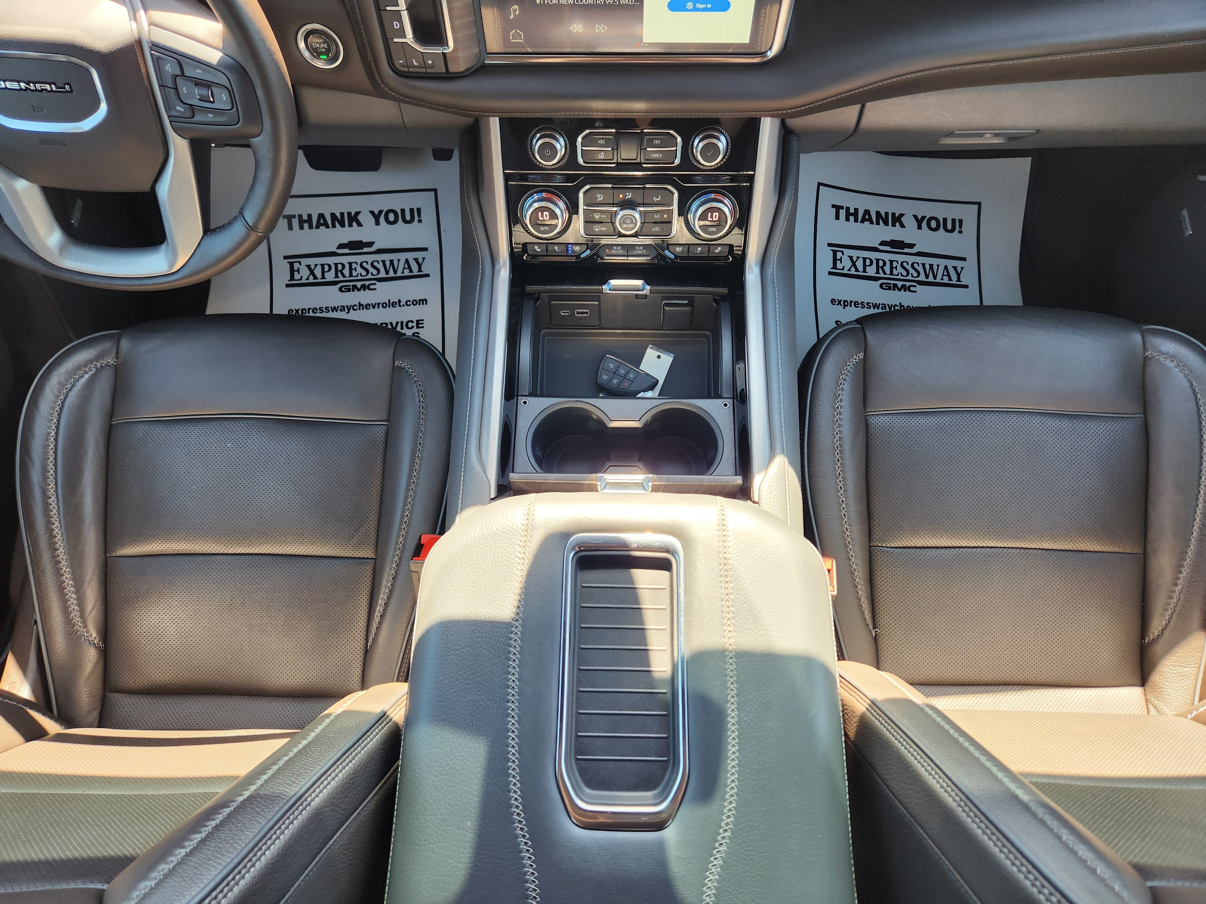 2022 GMC Yukon XL Denali