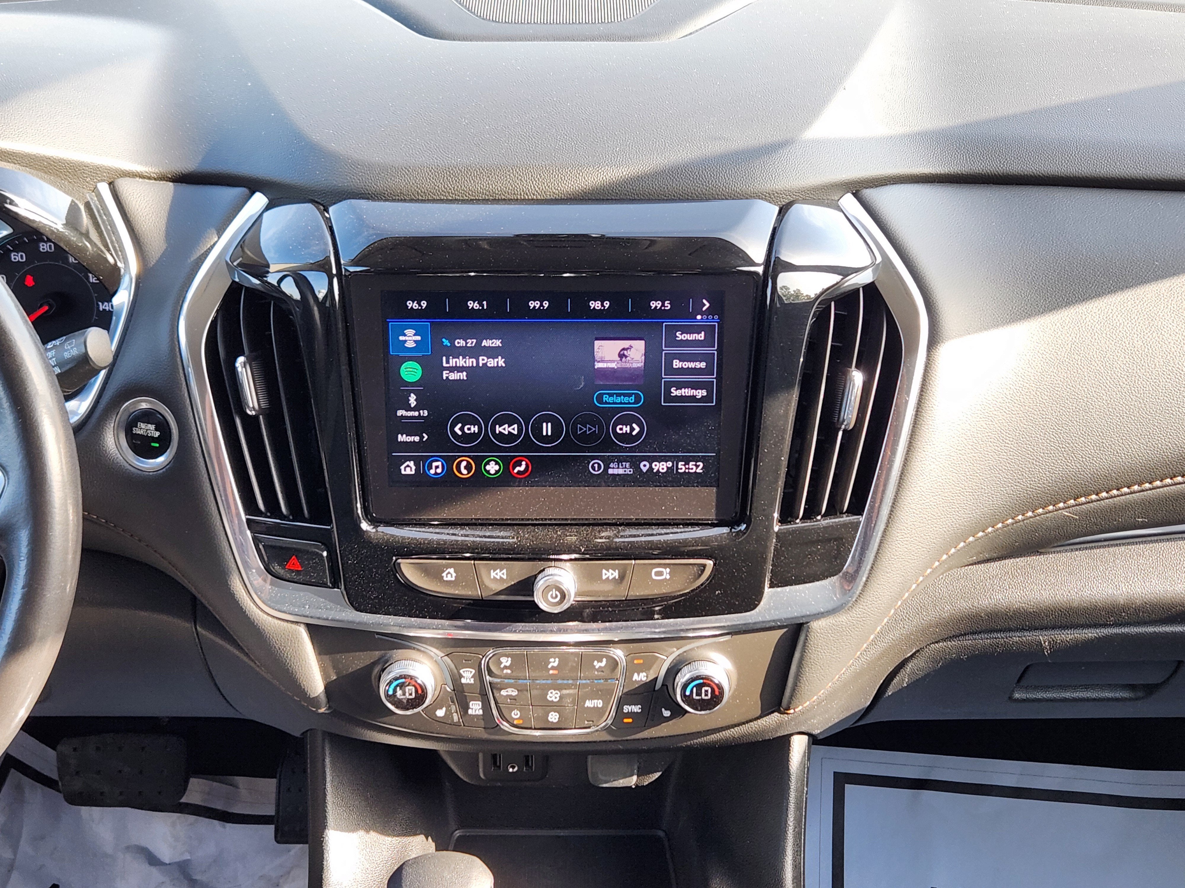 2021 Chevrolet Traverse LT Cloth