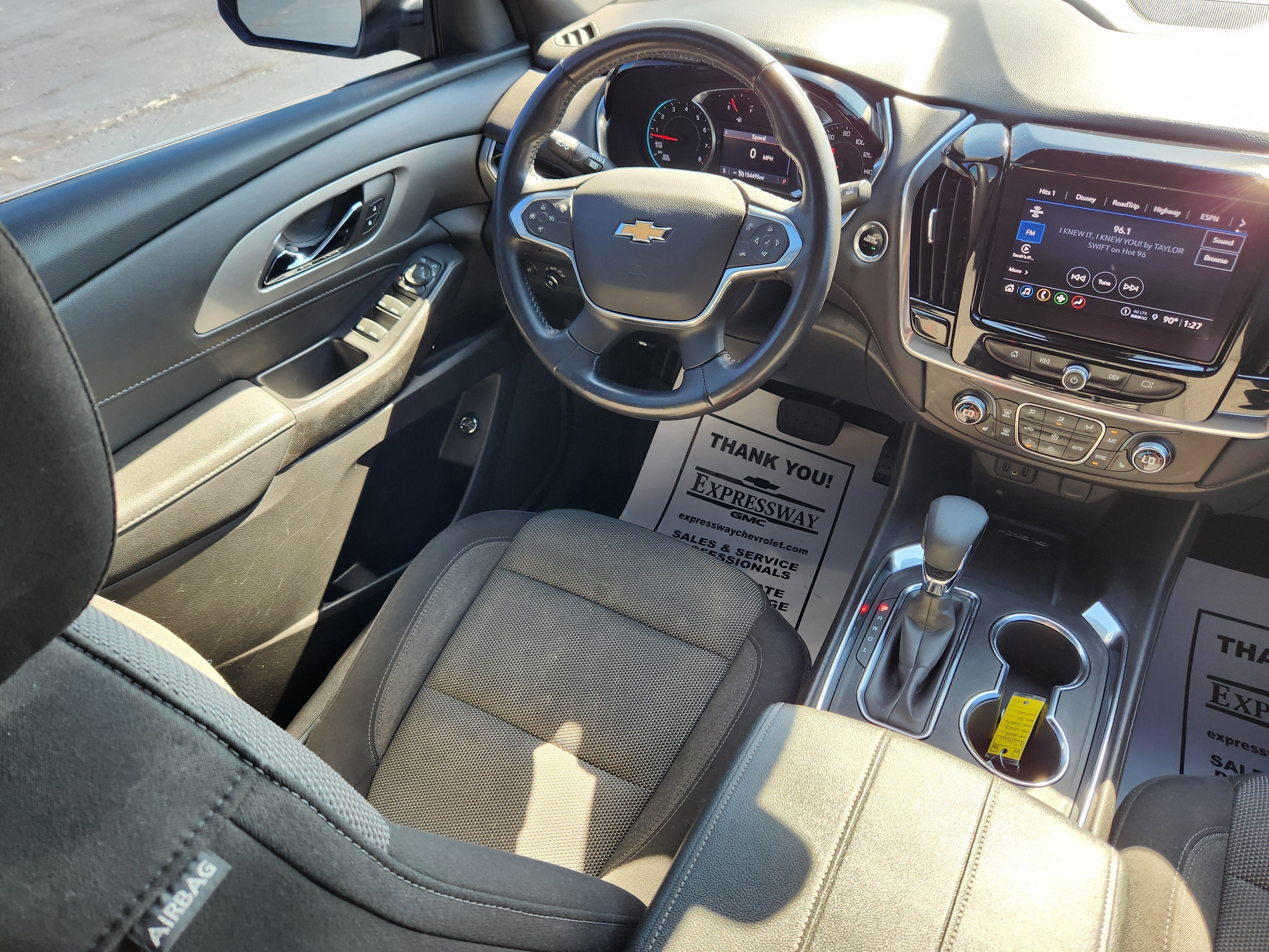 2022 Chevrolet Traverse LT Cloth