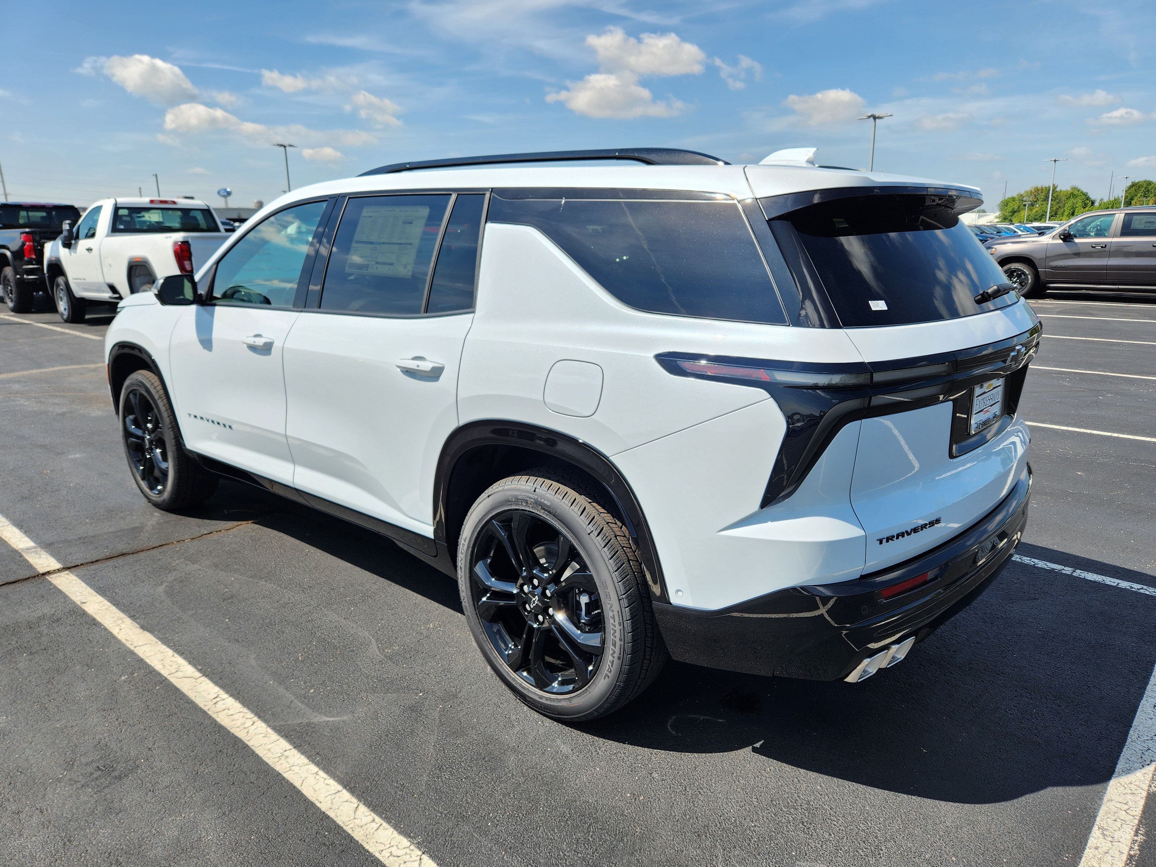 2027 Chevrolet Traverse RS