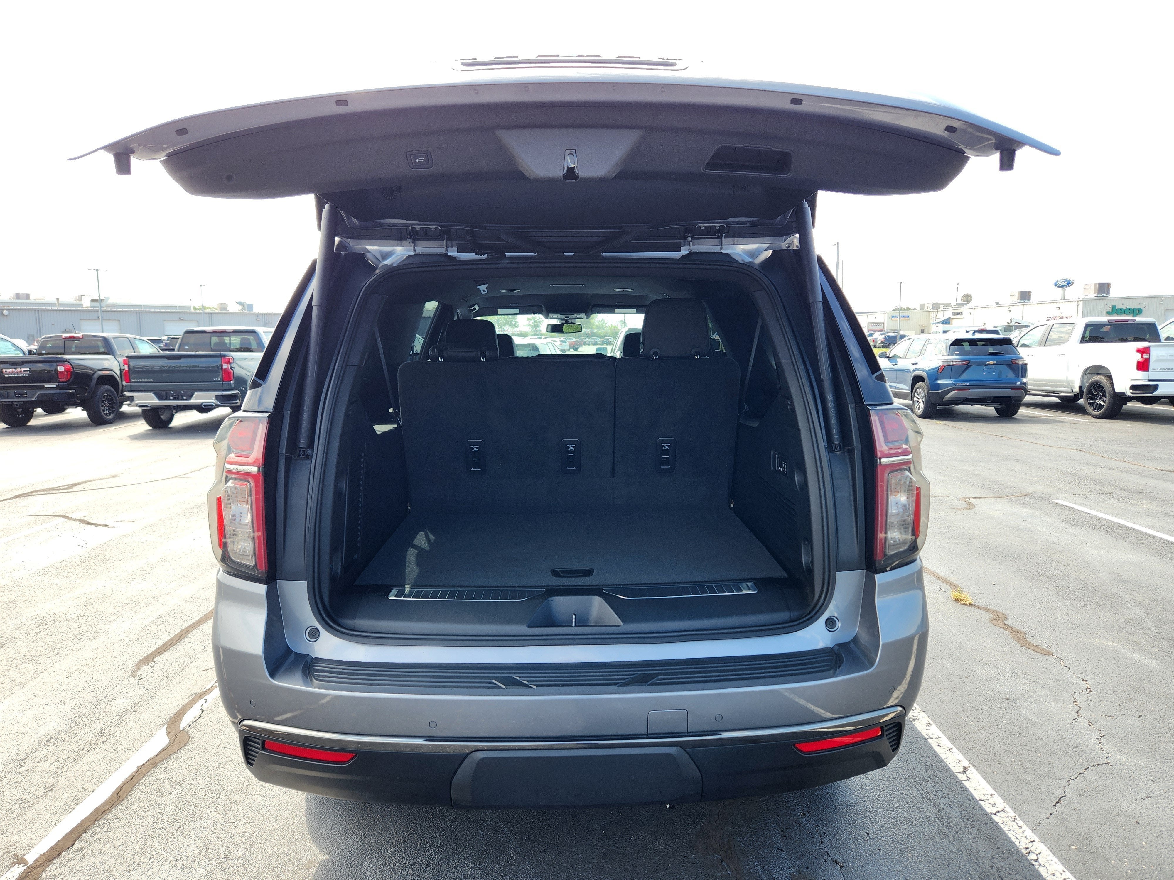 2022 Chevrolet Suburban Z71