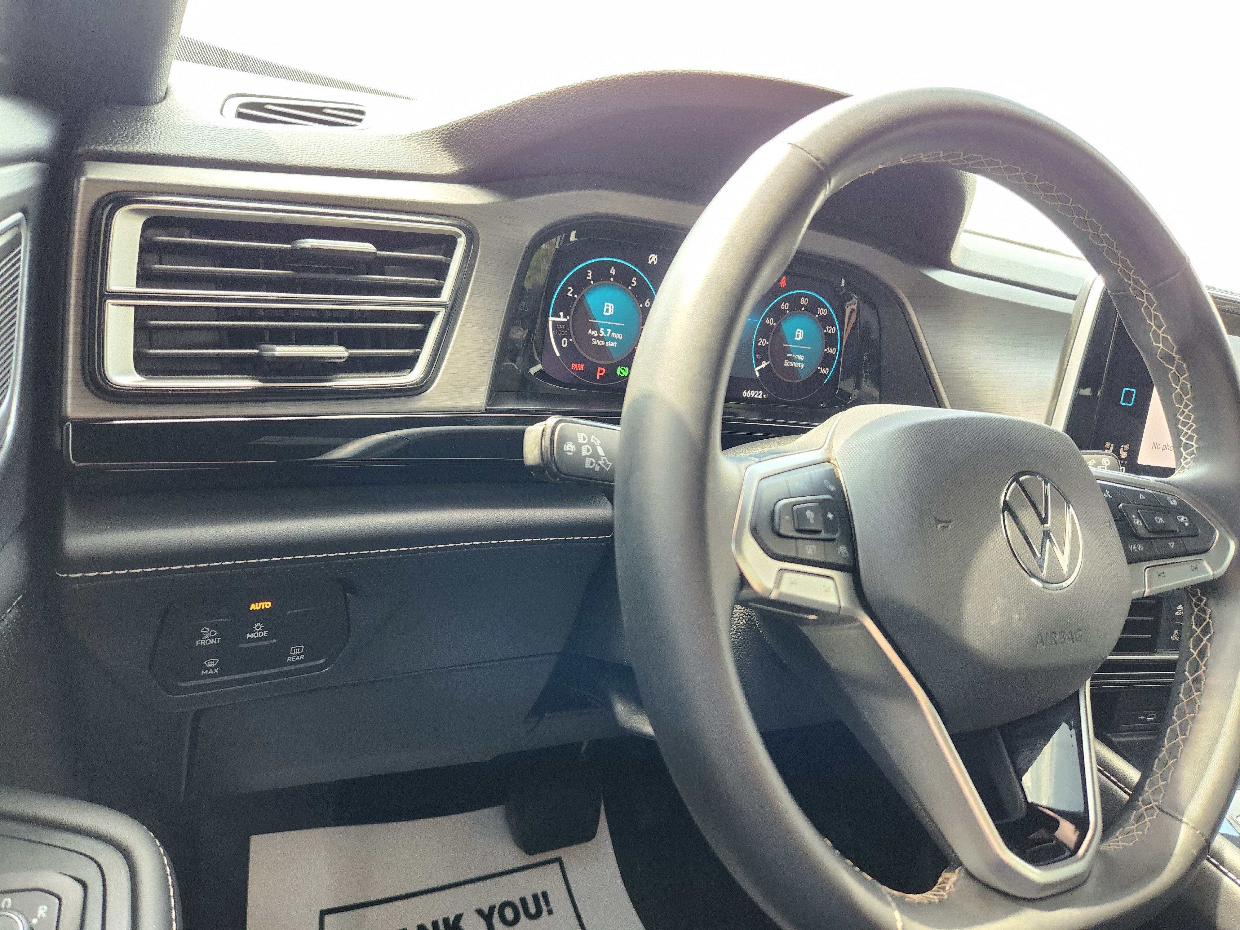 2024 Volkswagen Atlas Cross Sport 2.0T SE w/Technology