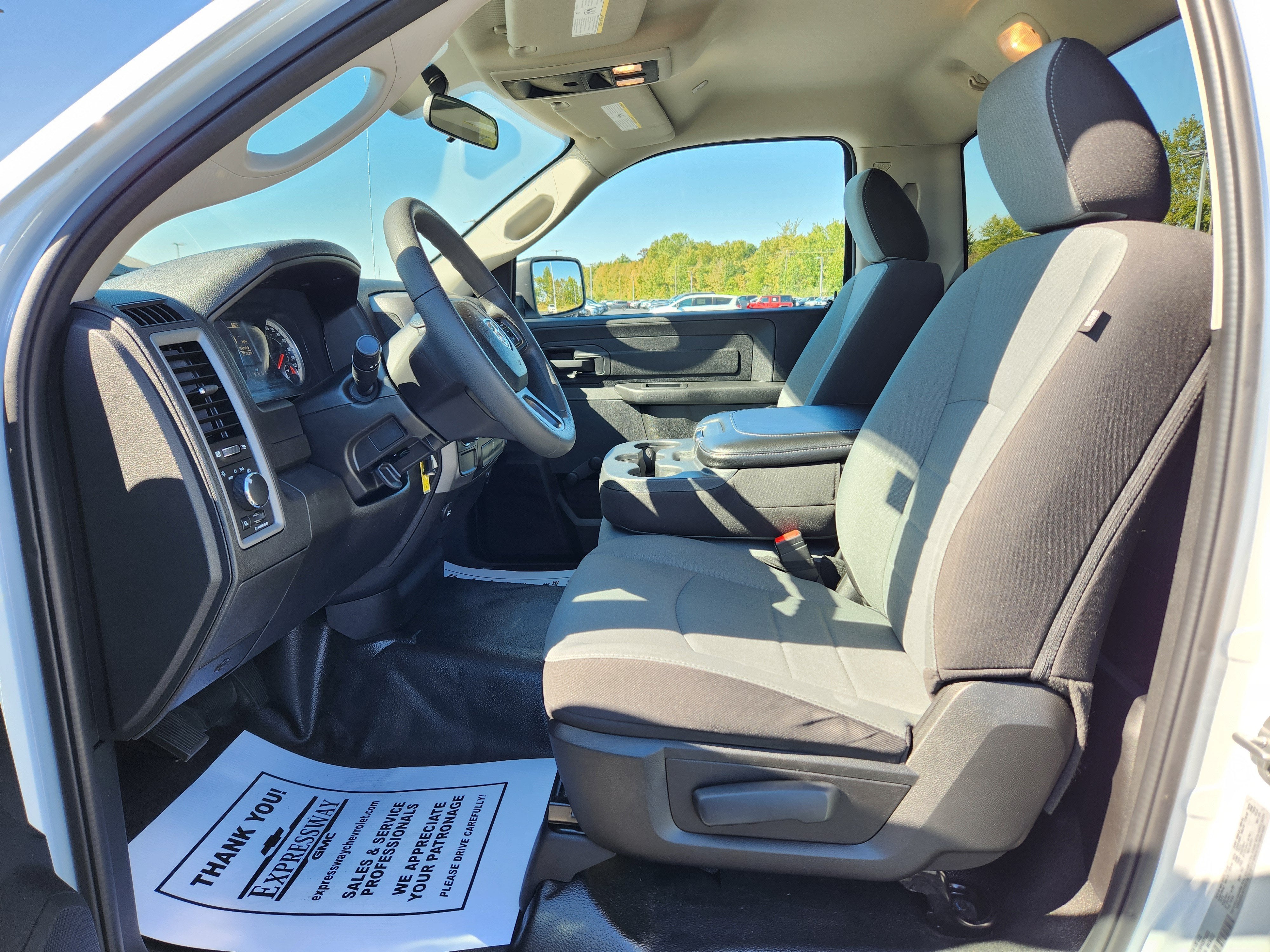 2023 RAM 1500 Classic Tradesman Regular Cab 4x2 8' Box