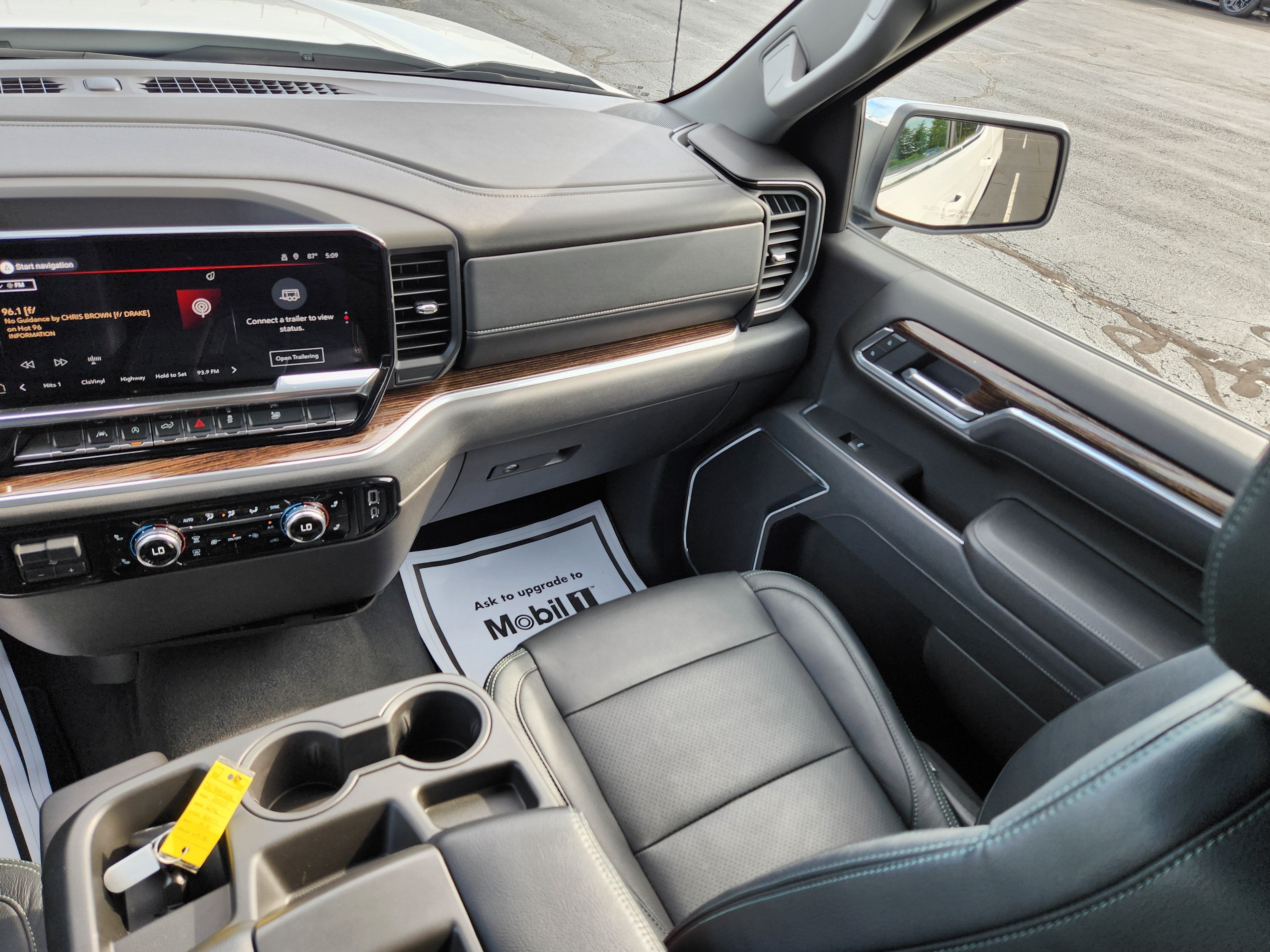2025 GMC Sierra 1500 SLE