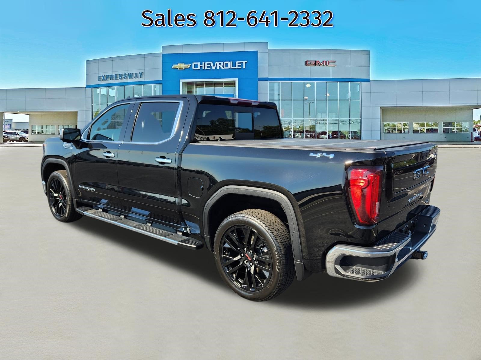 2024 GMC Sierra 1500 SLT