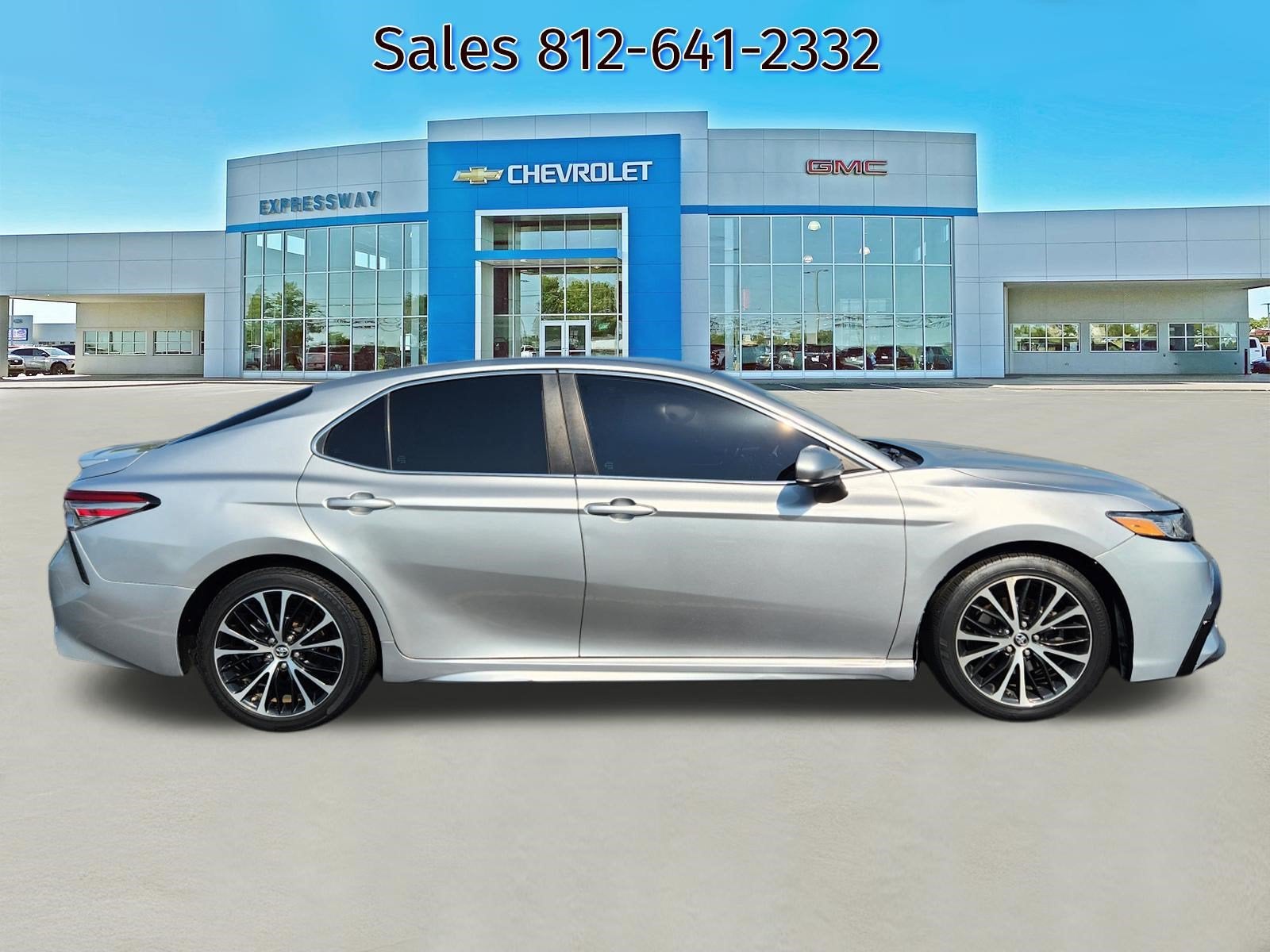 2019 Toyota Camry SE