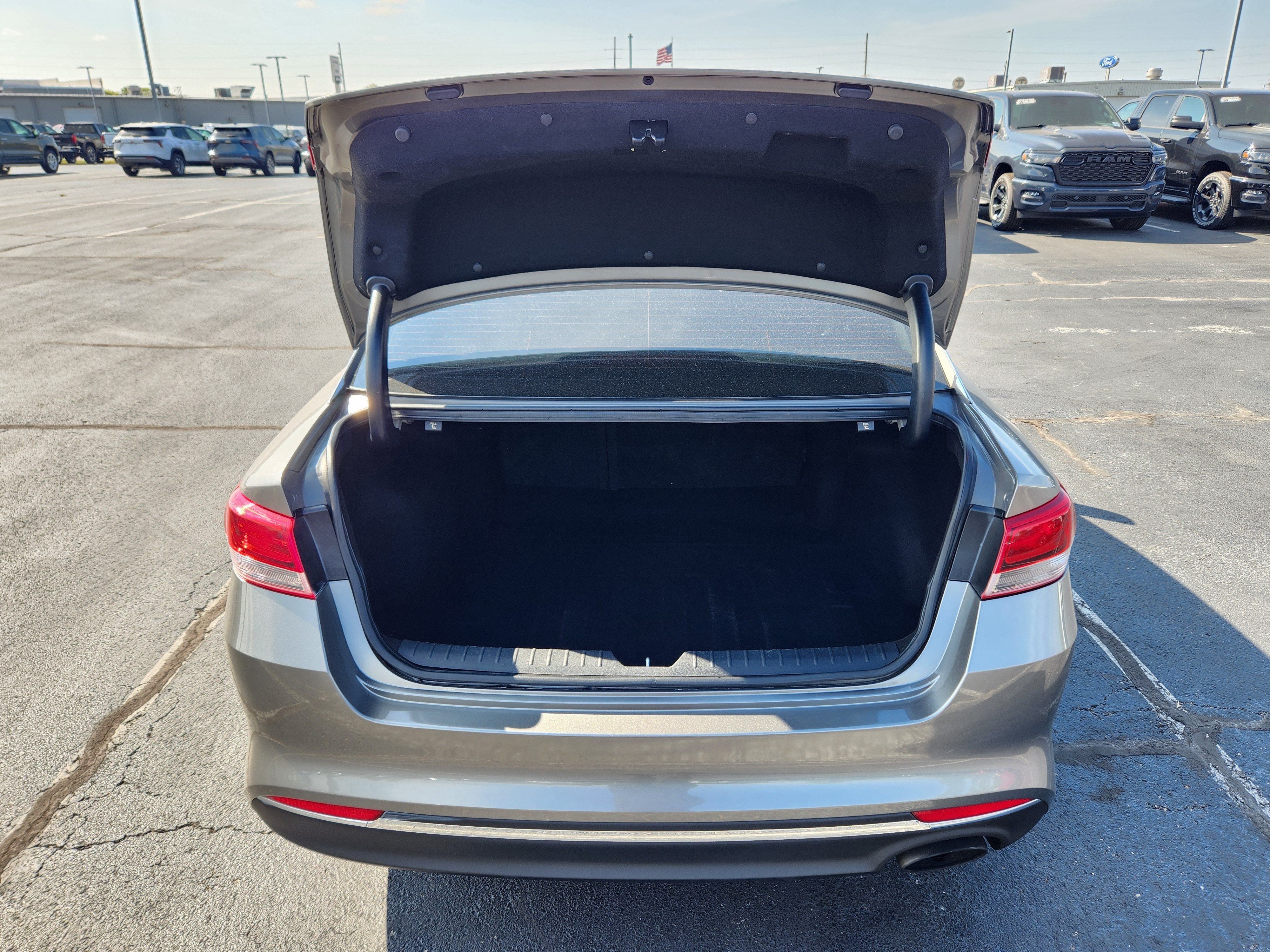 2018 Kia Optima LX