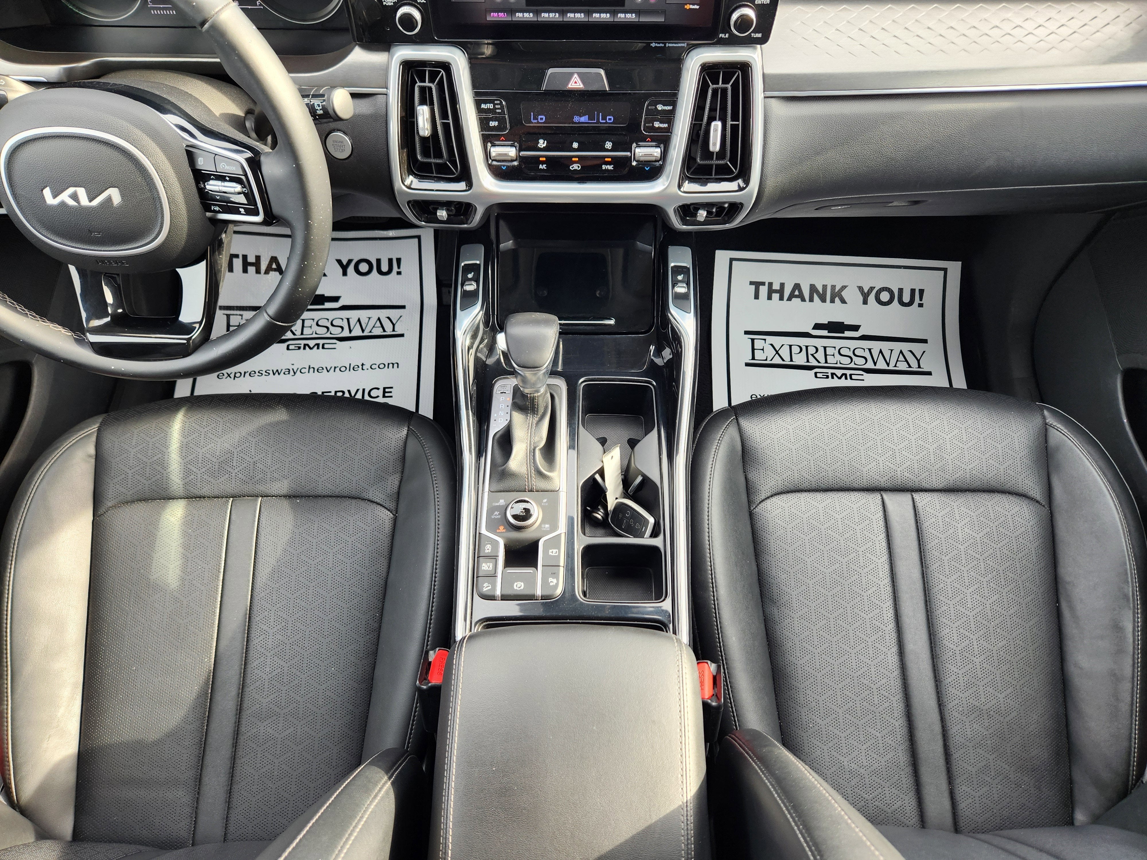 2022 Kia Sorento SX