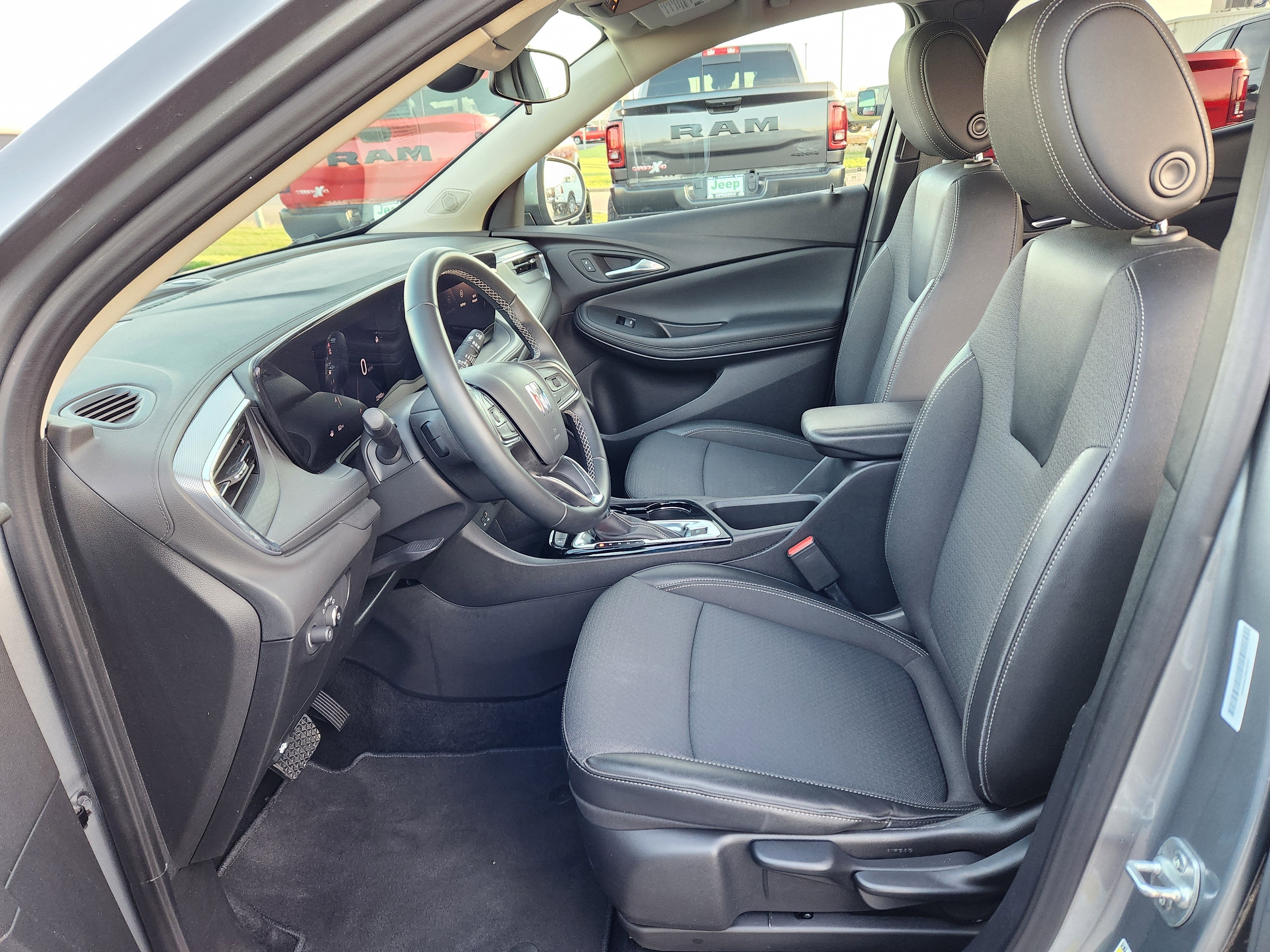 2025 Buick Encore GX Preferred - Photo 12
