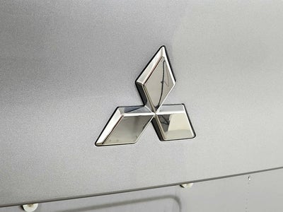 2024 Mitsubishi Outlander Base