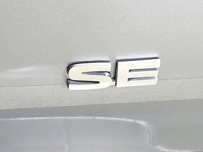 2024 Mitsubishi Outlander Base