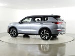 2024 Mitsubishi Outlander Base