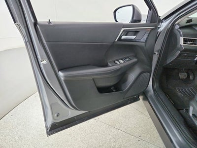 2024 Mitsubishi Outlander Base