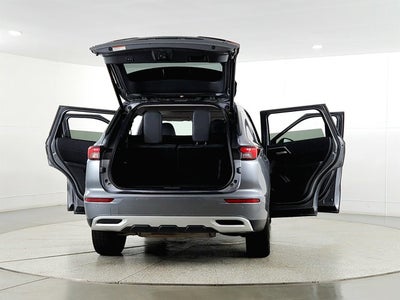 2024 Mitsubishi Outlander Base