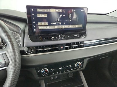 2025 Mitsubishi Outlander Base