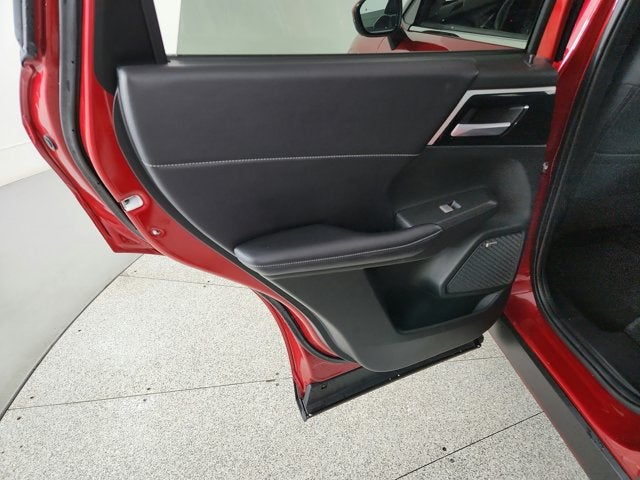 2025 Mitsubishi Outlander Base