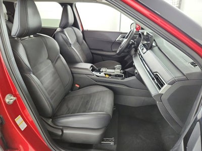 2025 Mitsubishi Outlander Base