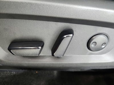 2025 Mitsubishi Outlander Base