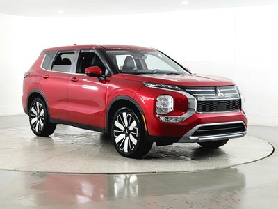 2025 Mitsubishi Outlander Base