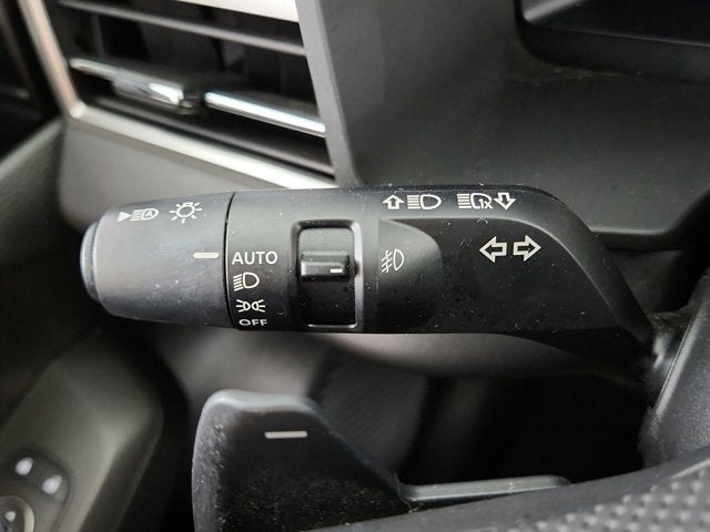2022 Mitsubishi Outlander Base