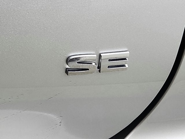 2025 Mitsubishi Outlander Base