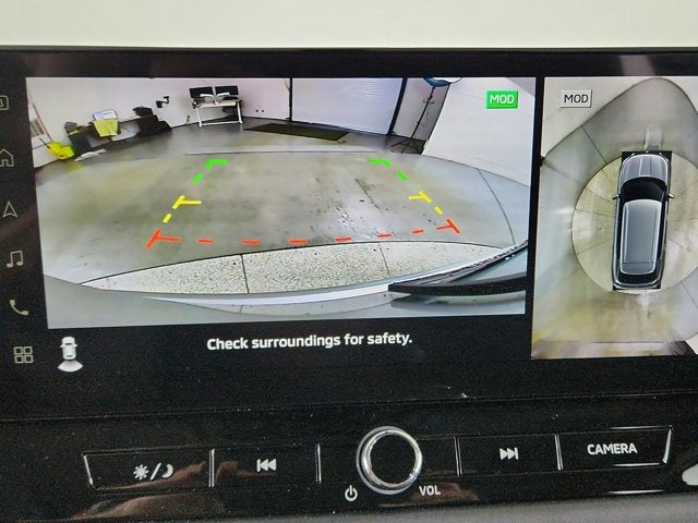 2025 Mitsubishi Outlander Base