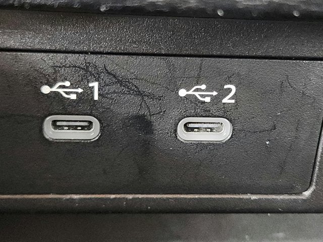 2025 Mitsubishi Outlander Base