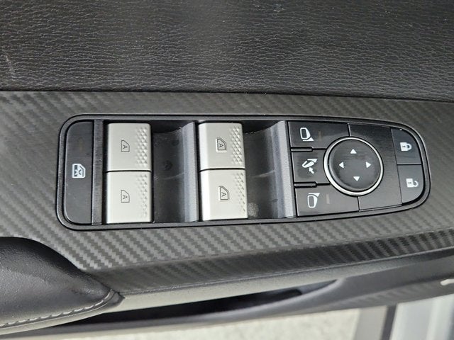 2025 Mitsubishi Outlander Base