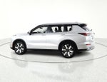 2025 Mitsubishi Outlander Base