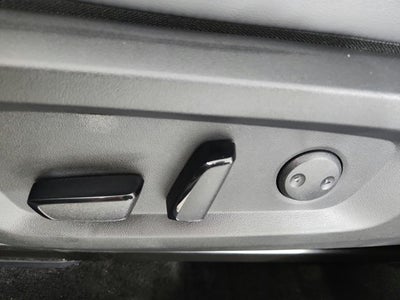 2025 Mitsubishi Outlander Base