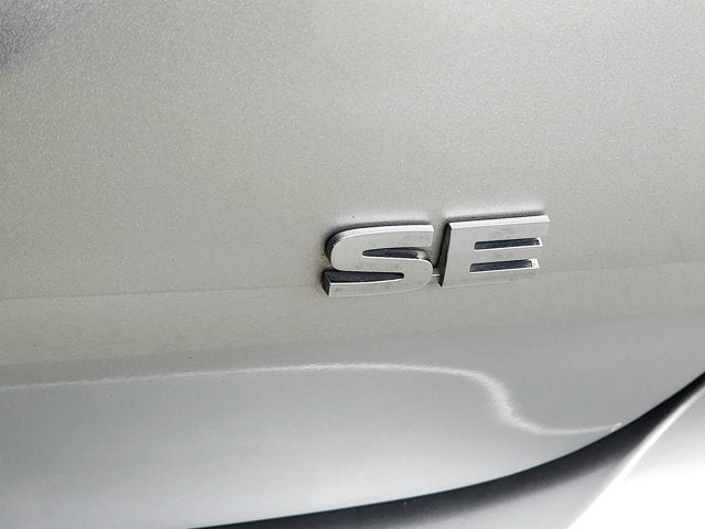 2024 Mitsubishi Outlander Base