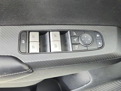 2024 Mitsubishi Outlander Base