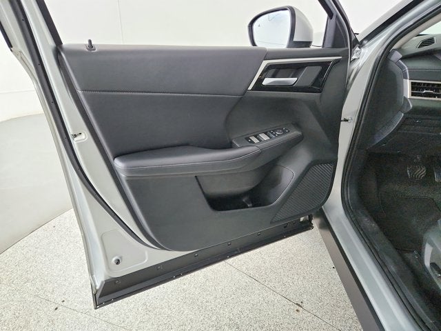 2024 Mitsubishi Outlander Base