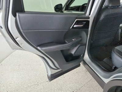 2024 Mitsubishi Outlander Base