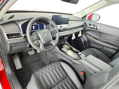 2025 Mitsubishi Outlander Base