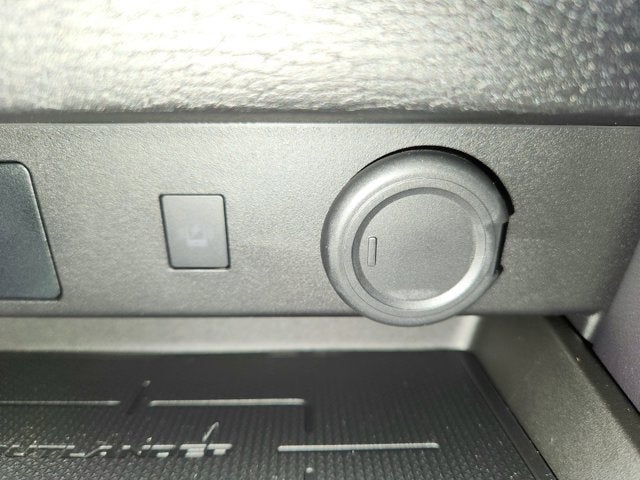 2025 Mitsubishi Outlander Base