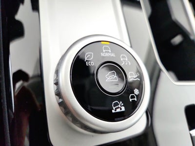 2025 Mitsubishi Outlander Base