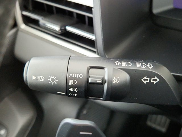 2025 Mitsubishi Outlander Base