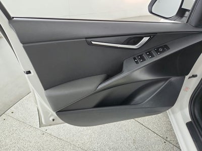 2025 Kia Niro LX