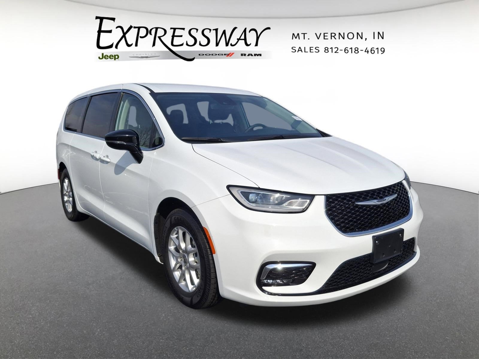 2024 Chrysler Pacifica Touring L