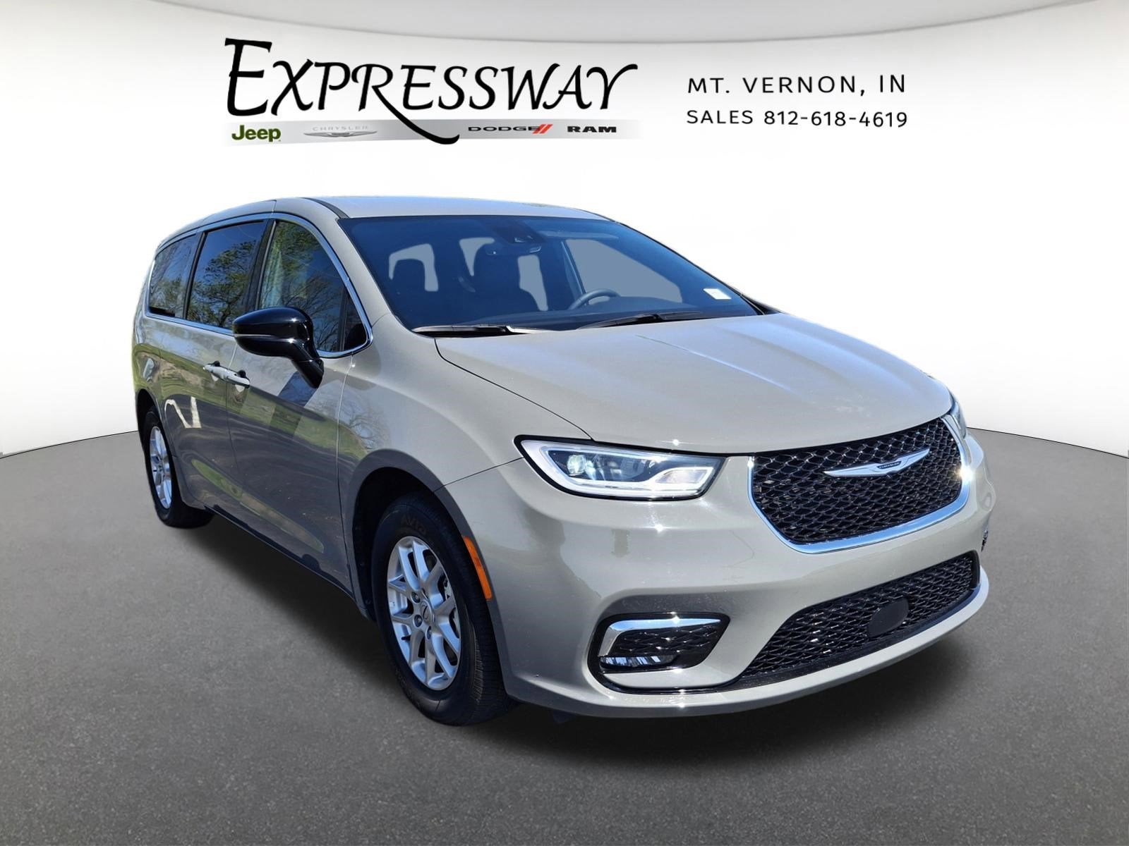 2025 Chrysler Pacifica Select