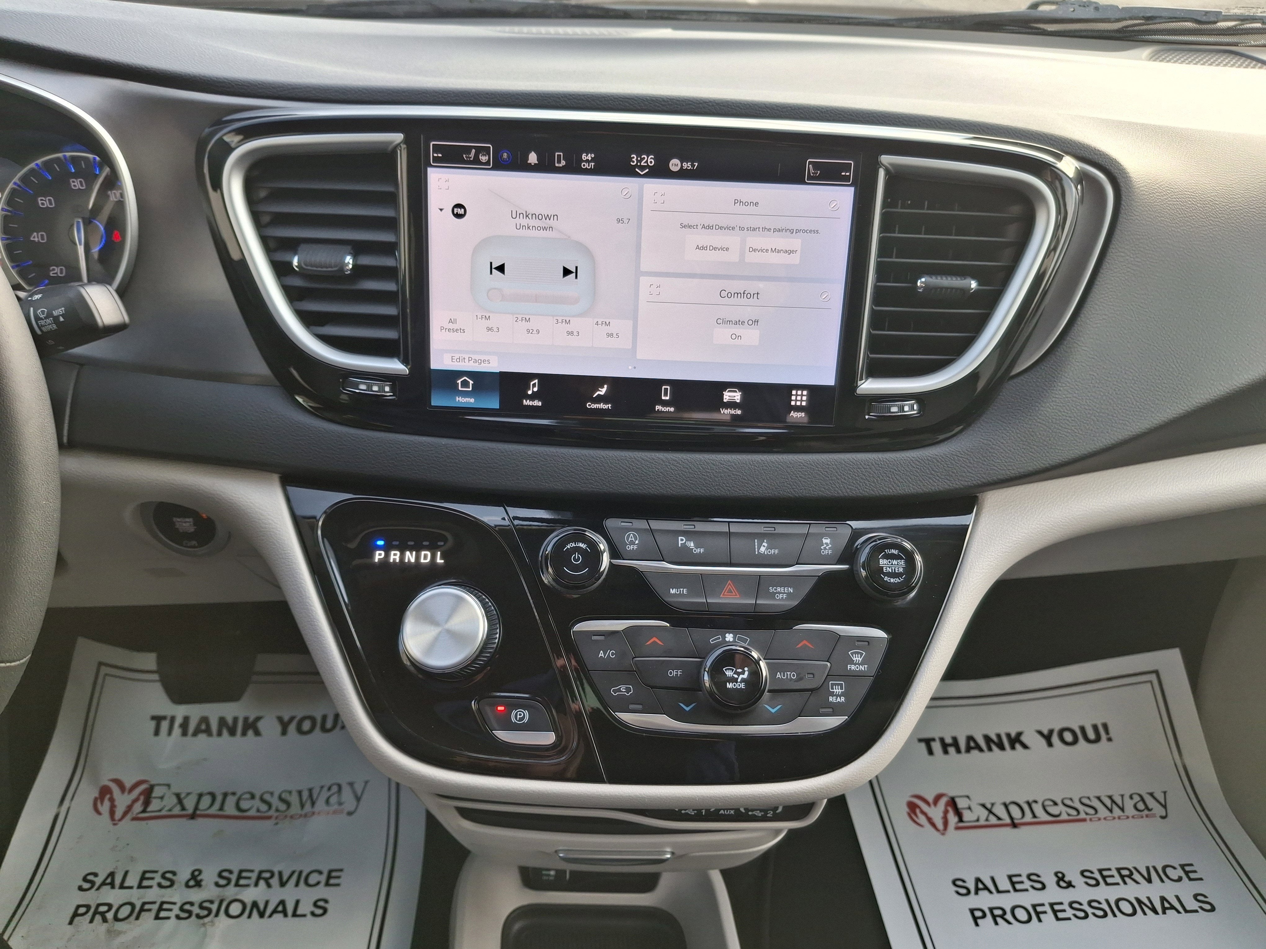 2024 Chrysler Pacifica Touring L