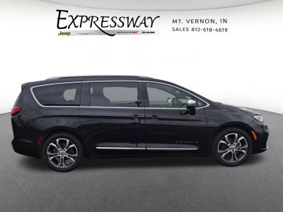 2025 Chrysler Pacifica Pinnacle